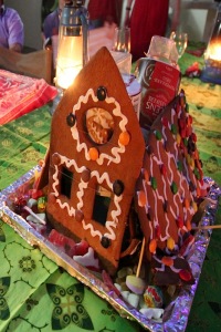 To hot for at gingerbread-house!